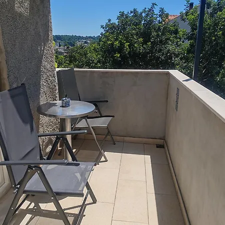 Nema Apartment *