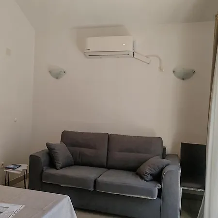 Nema * Dubrovnik